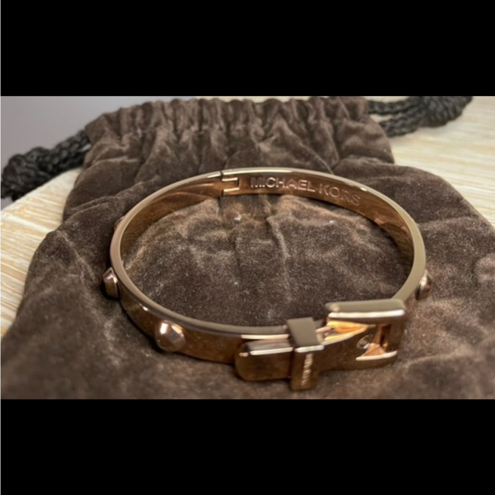 Michael Kors Women's Heritage Rose Gold Bracelet